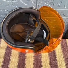 子供、女性用バイクヘルメットの画像