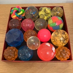 大容量！スーパーボール135個の画像