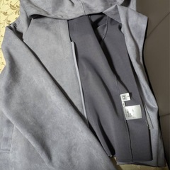 新品‼️スエード調のフード付きジャケット　グレーの画像