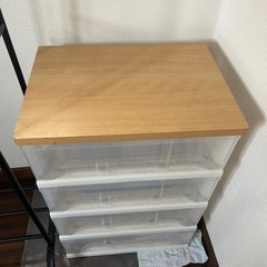 洋服タンスの画像