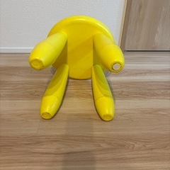 イケア   子ども用イスの画像