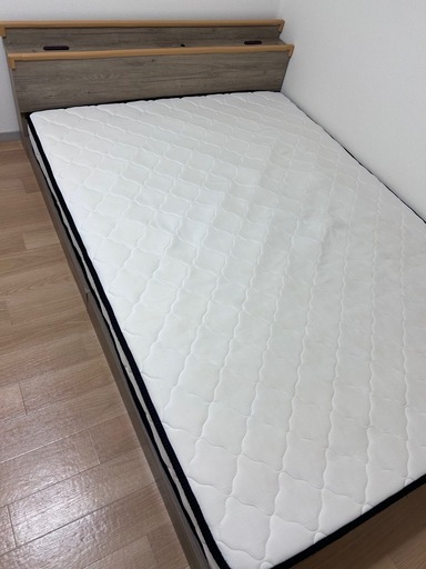 
セミダブルベット