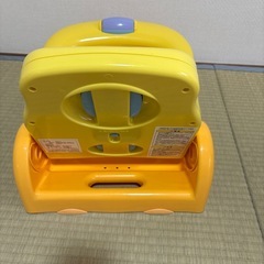 Aprica ベビーバスチェア イエローの画像