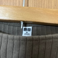 UNIQLO レディーストップスの画像