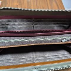 財布売ります！の画像