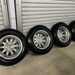 9.5部山！スタッドレスタイヤホイール4本セット　2025年2本　2024年2本　すぐ使えます！の画像