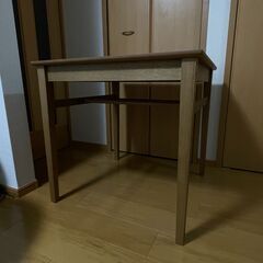 【無料お譲りします】市場家具セレクト、正方形ダイニングテーブルの画像