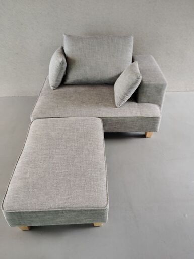 美品・お届けも可能です】LOWYA（ロウヤ）ソファ＆オットマンセット