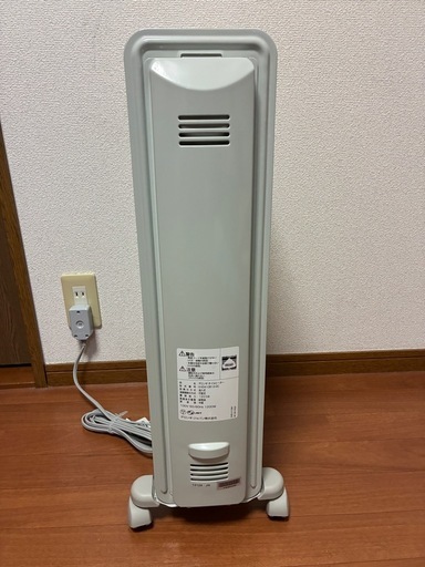 デロンギオイルヒーターKHD410812-GC (とへろす) 津島の季節、空調家電