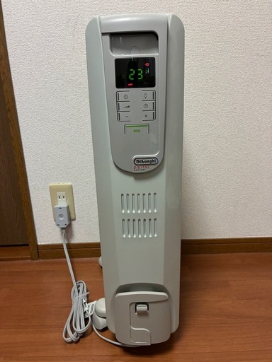 デロンギオイルヒーターKHD410812-GC (とへろす) 津島の季節、空調家電
