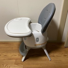 Floor2Table 7-in-1 Highchairの画像