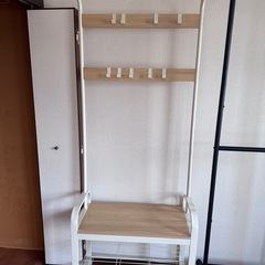 ハンガーラックの画像