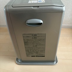 石油ファンヒーターの画像