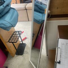 リサイクルショップどりーむ天保山店　No5379 姿見　鏡　白　スタンドなし　立てかけタイプの画像