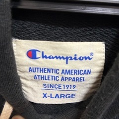 Champion ダークグレー フード付きパーカーの画像