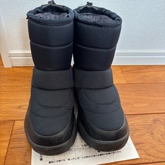 ワークマン　
防寒ブーツ ケベックの画像