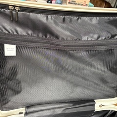 キャリアケースの画像