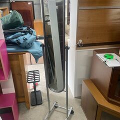 リサイクルショップどりーむ天保山店　No4907 姿見　鏡　自立型　キャスター付き　メタルフレームの画像