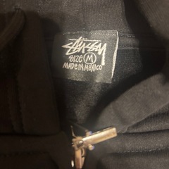 激レア逆さロゴSTUSSYパーカーの画像