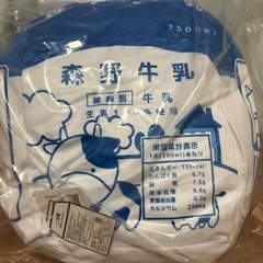クッション　ぬいぐるみ　牛乳の画像