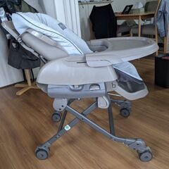 combi（コンビ）手動 ハイローチェア ネムリラの画像