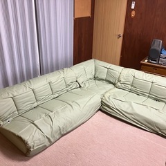 ソファーの画像