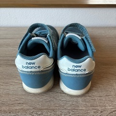 子供用スニカーニューバランス18cmの画像