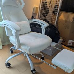 ゲーミングチェアの画像