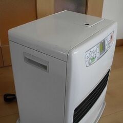 トヨトミ　ファンヒーター　LC-S330  2019年製の画像