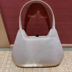 　定価3万円刺繍ハンドバッグ　ストール付　クリーム　和装　洋装の画像