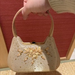 　定価3万円刺繍ハンドバッグ　ストール付　クリーム　和装　洋装の画像