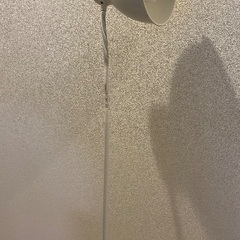 IKEAフロアランプの画像