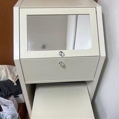 決まりました！椅子付き　ドレッサーの画像