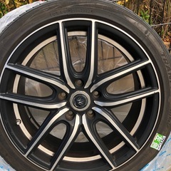 タイヤ・ホイールセットの画像