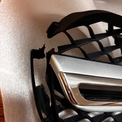 ベンツglc X253 グリル　エンブレム付の画像