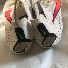 Nike スパイクシューズ ホワイト/ピンク/ブルーの画像