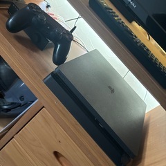 SONY PS4+ソフトの画像