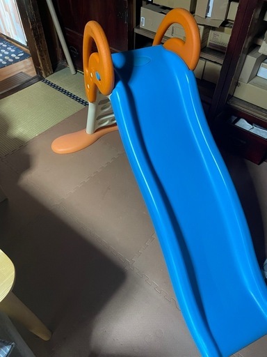 トイザラス　ウォータースライダー　大きめ滑り台