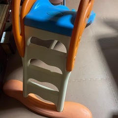 トイザラス　ウォータースライダー　大きめ滑り台の画像