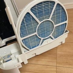 SHARP  加湿空気清浄機　KC-H50-Wの画像