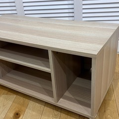 キャスター付きテレビボードの画像