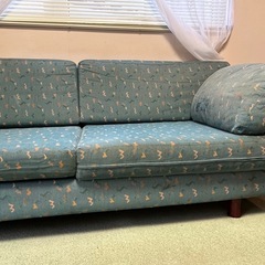 布製　三人掛けソファの画像