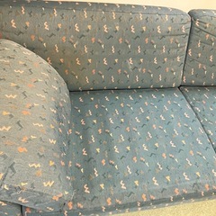 布製　三人掛けソファの画像