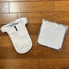 ペットボトルカバーとミニハンカチタオルの画像