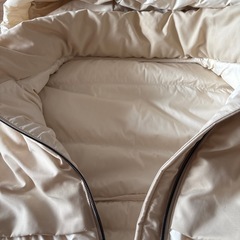 ダウンジャケット　ホワイト×ベージュバイカラー　Mの画像