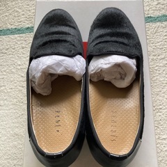 スエード風パンプスの画像