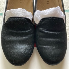 スエード風パンプスの画像