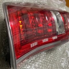 ステップワゴンRK1左テールランプの画像