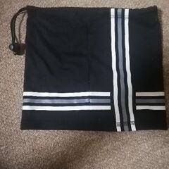 アディダスネックウォーマーの画像