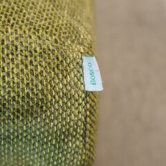 朝日木材加工のブランド”BOSCO（ボスコ）”オットマンです！ニヤトー無垢材の天然木ならではの木目はナチュラルな北欧スタイルインテリアやカフェ風インテリアとも良く合うスツールです♪ の画像